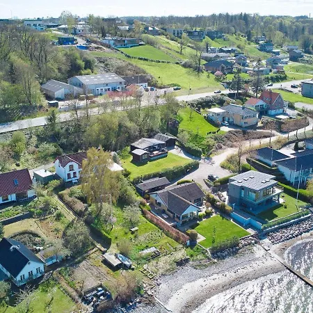 7 Person In Aabenraa-by Traum * 奥本罗